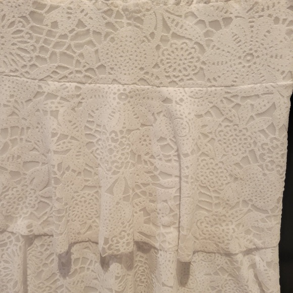 Dainty Hooligan Multi Tiered Sleeveless White Dress - Picture 4 of 4